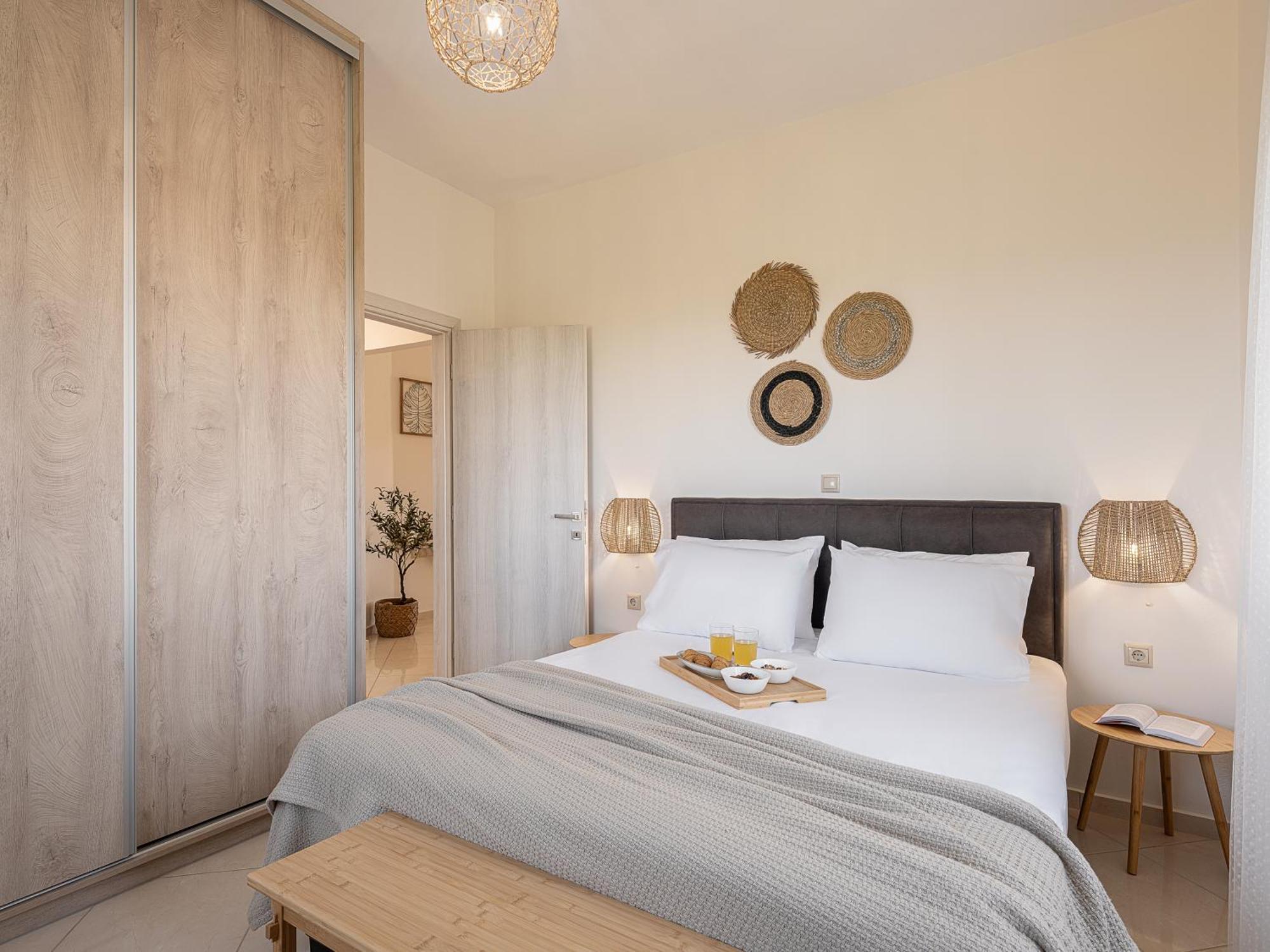 Sol Luxury Apartment - Close To The Beach With A Private Mini Pool Hriszí Aktí Haniá Kültér fotó
