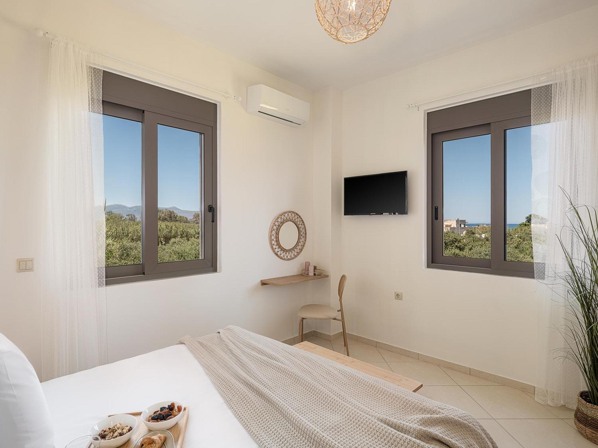 Sol Luxury Apartment - Close To The Beach With A Private Mini Pool Hriszí Aktí Haniá Kültér fotó