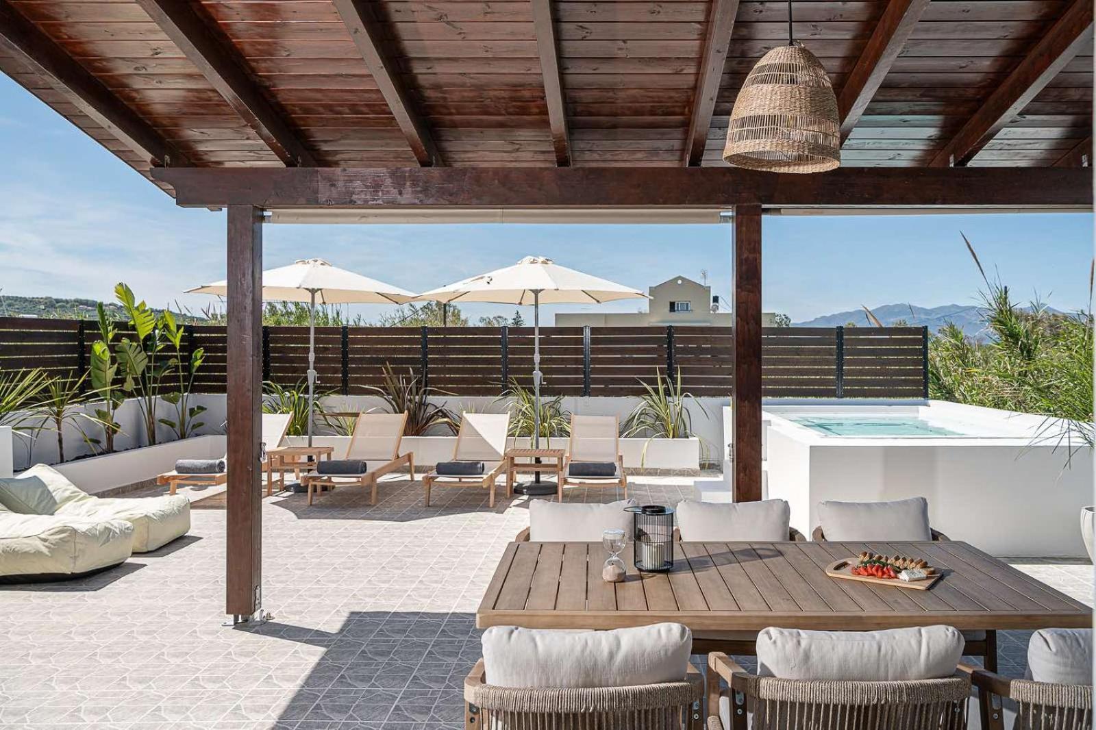 Sol Luxury Apartment - Close To The Beach With A Private Mini Pool Hriszí Aktí Haniá Kültér fotó