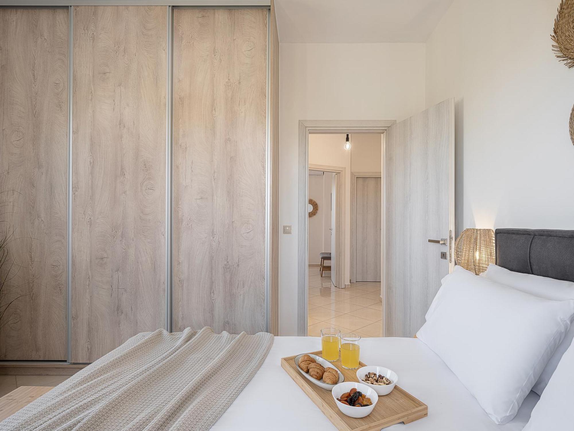 Sol Luxury Apartment - Close To The Beach With A Private Mini Pool Hriszí Aktí Haniá Kültér fotó