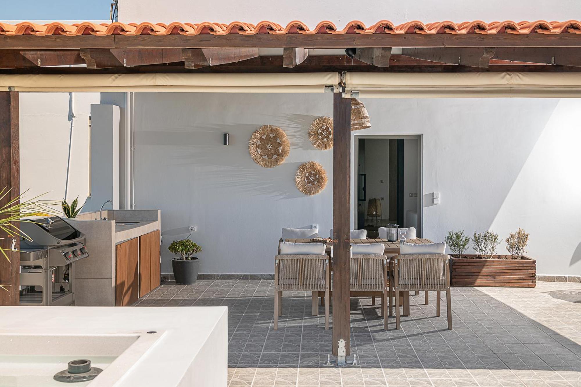 Sol Luxury Apartment - Close To The Beach With A Private Mini Pool Hriszí Aktí Haniá Kültér fotó