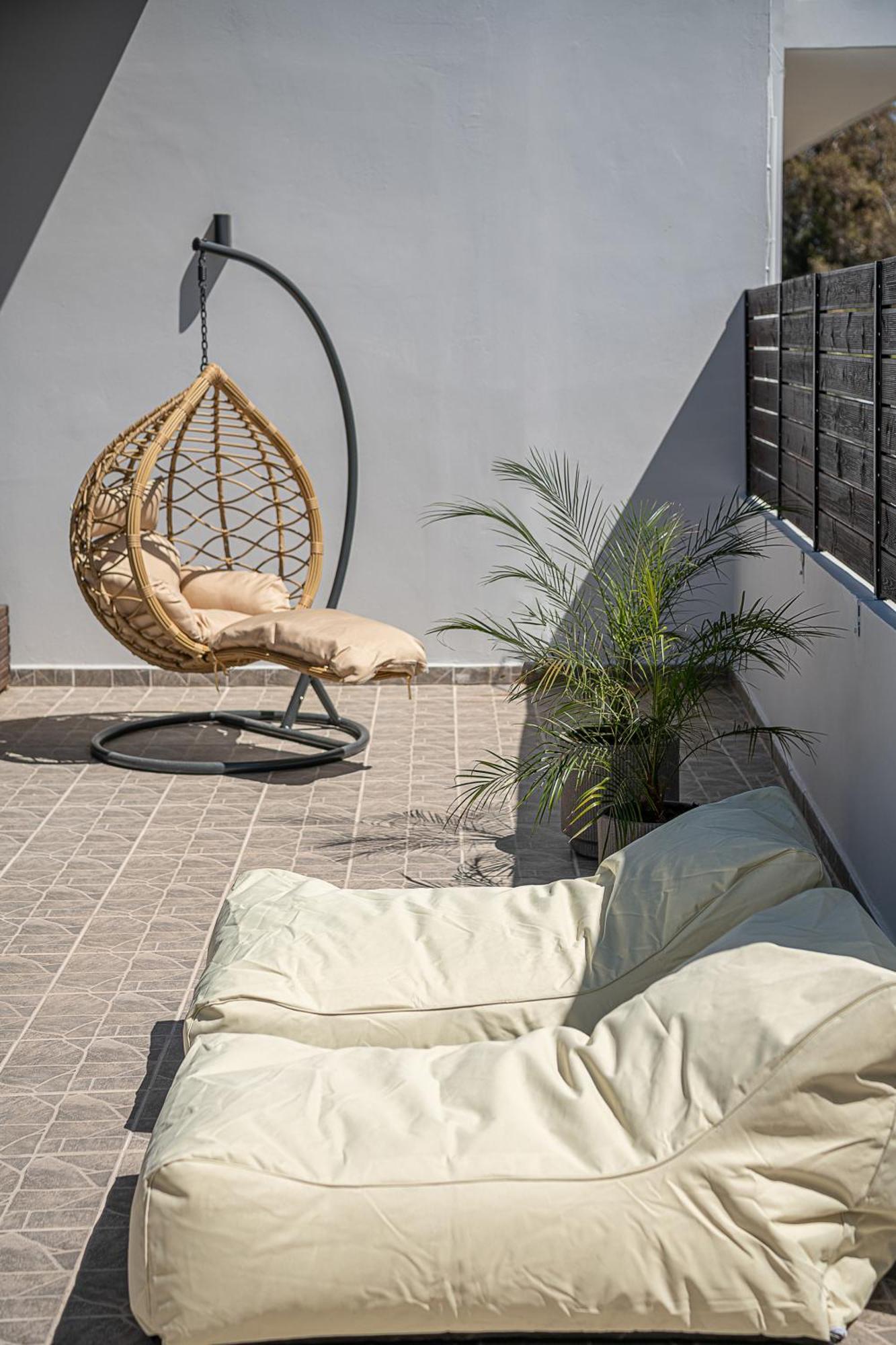 Sol Luxury Apartment - Close To The Beach With A Private Mini Pool Hriszí Aktí Haniá Kültér fotó